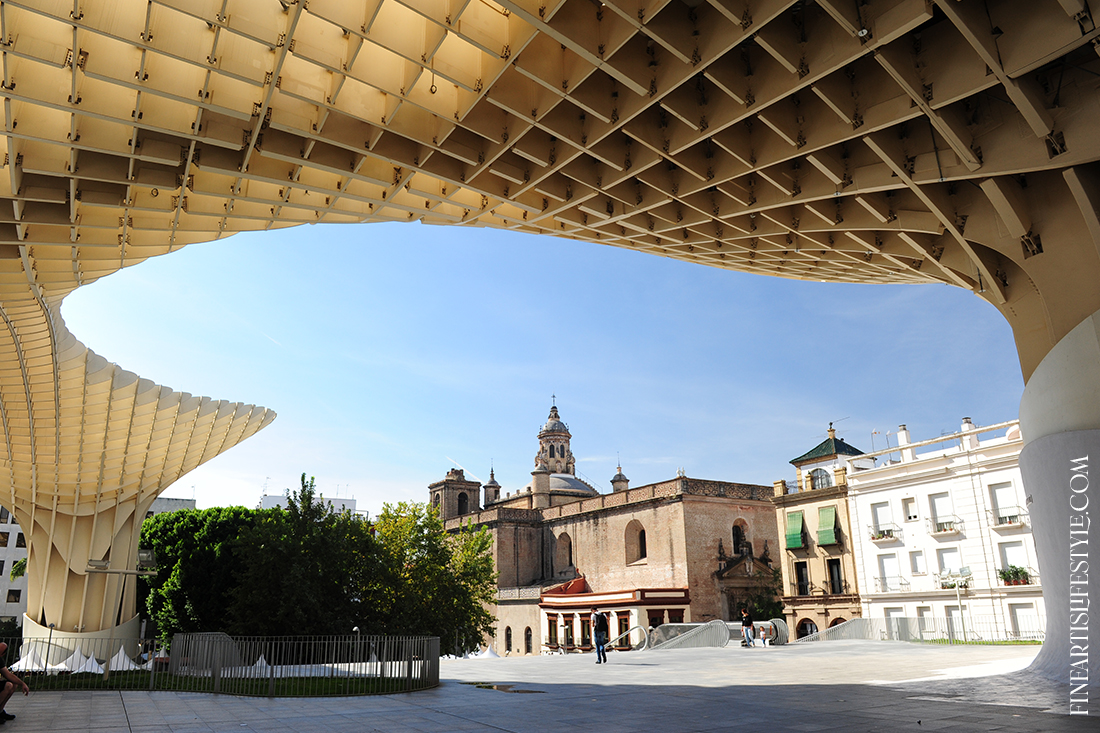sevilla wood structure downtown photo